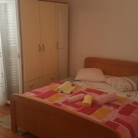 Rogoznica 1087d *